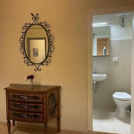 Ghibellina 4 * Florenz
